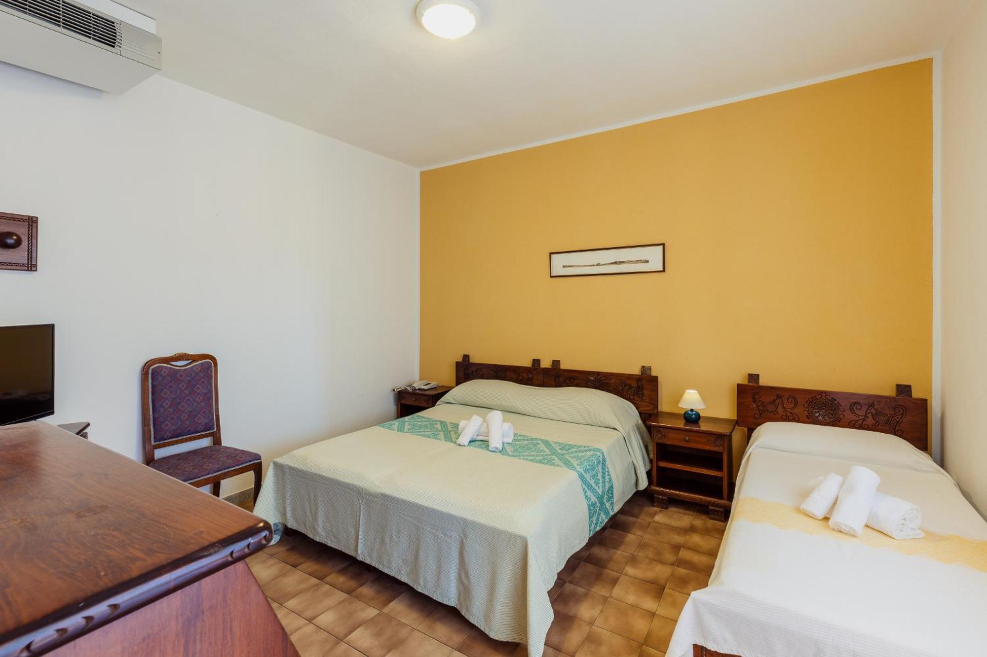 Malaspina Hotel & Resort Bosa Luaran gambar