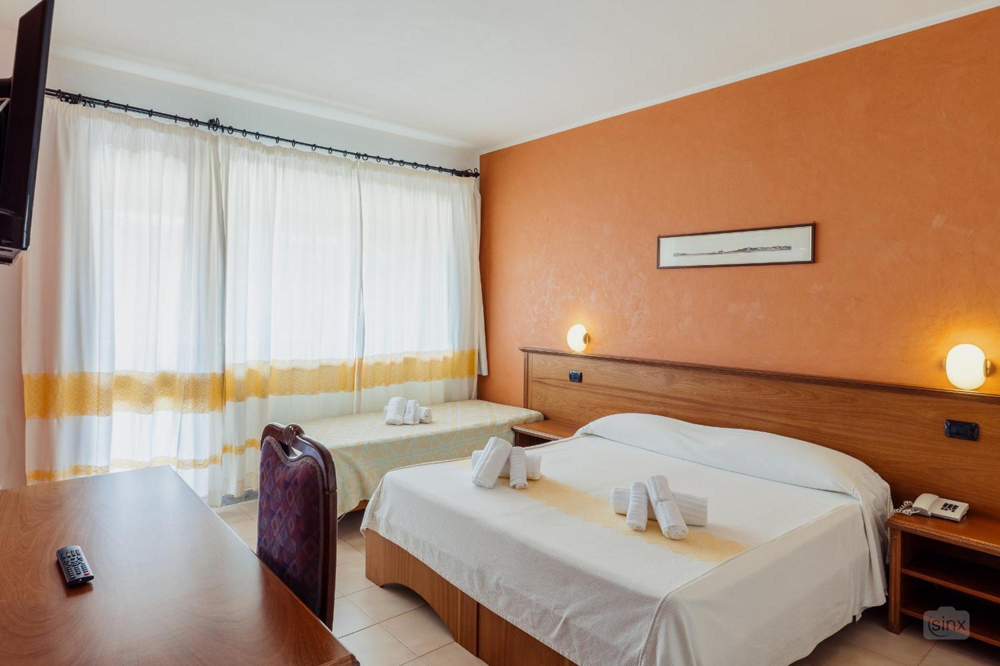 Malaspina Hotel & Resort Bosa Luaran gambar