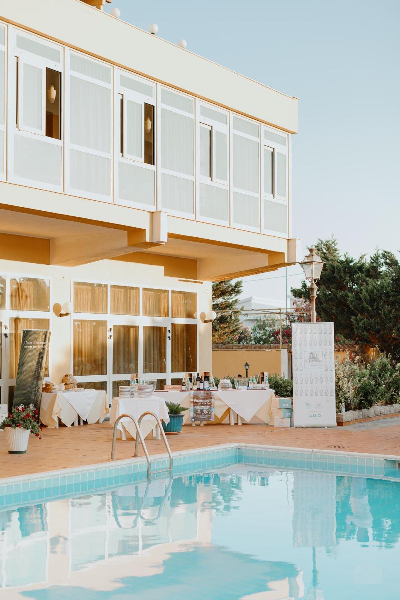 Malaspina Hotel & Resort Bosa Luaran gambar